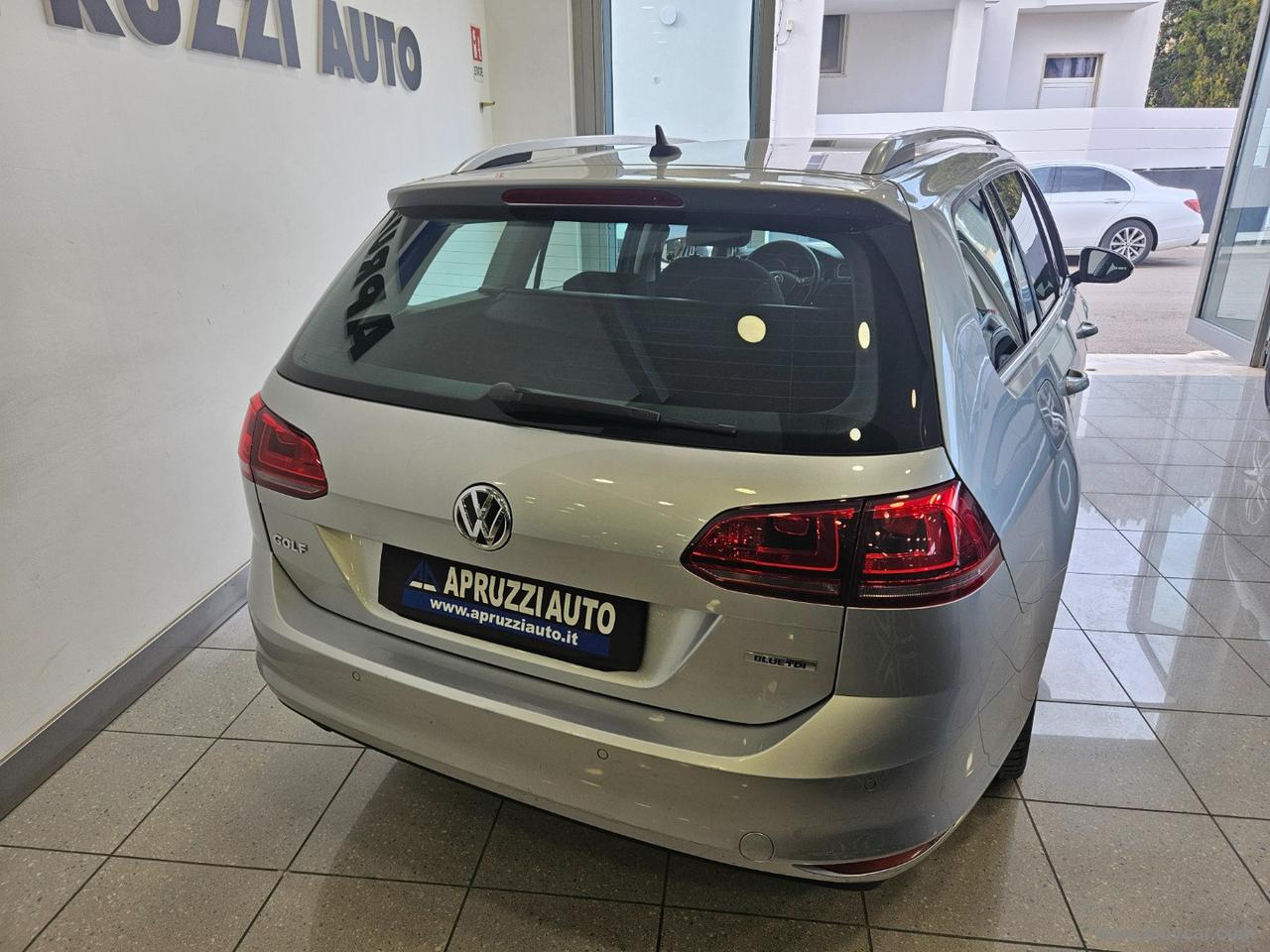 VOLKSWAGEN Golf Variant 1.6 TDI 110 CV DSG Bus. BMT