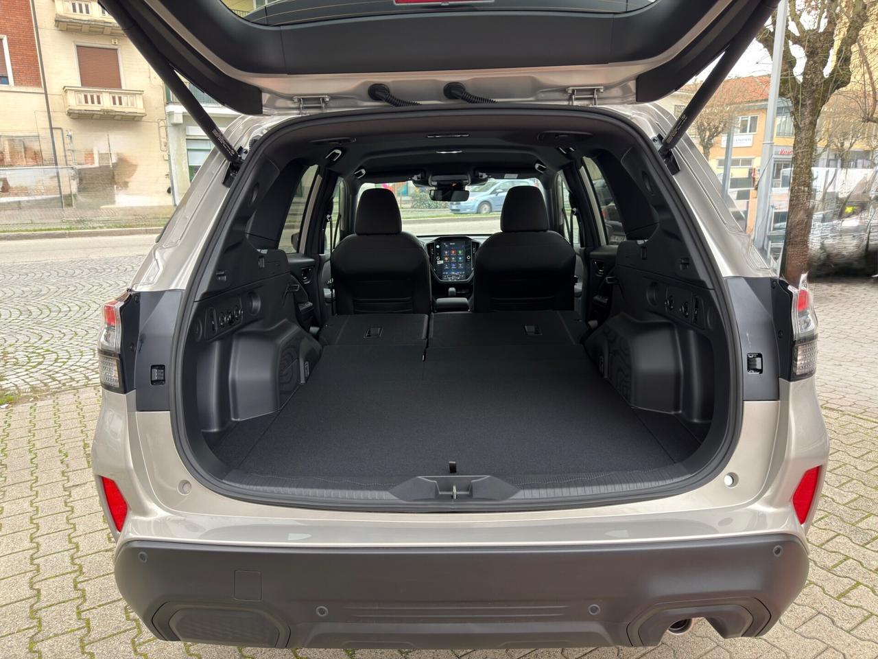 Subaru Forester 2.0 e-Boxer cvt