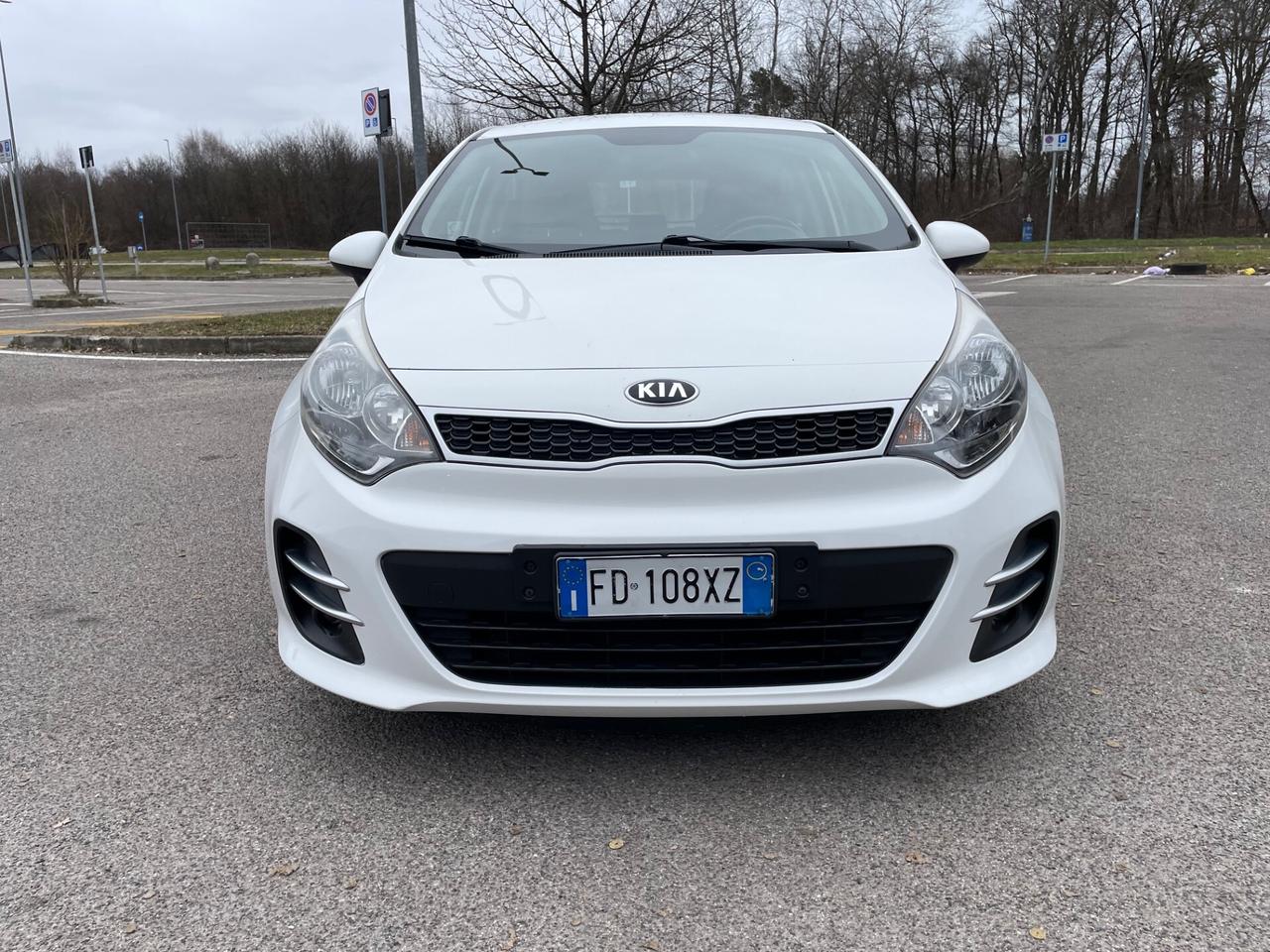 Kia Rio 1.2 CVVT 5p. Cool*Neo patentati *