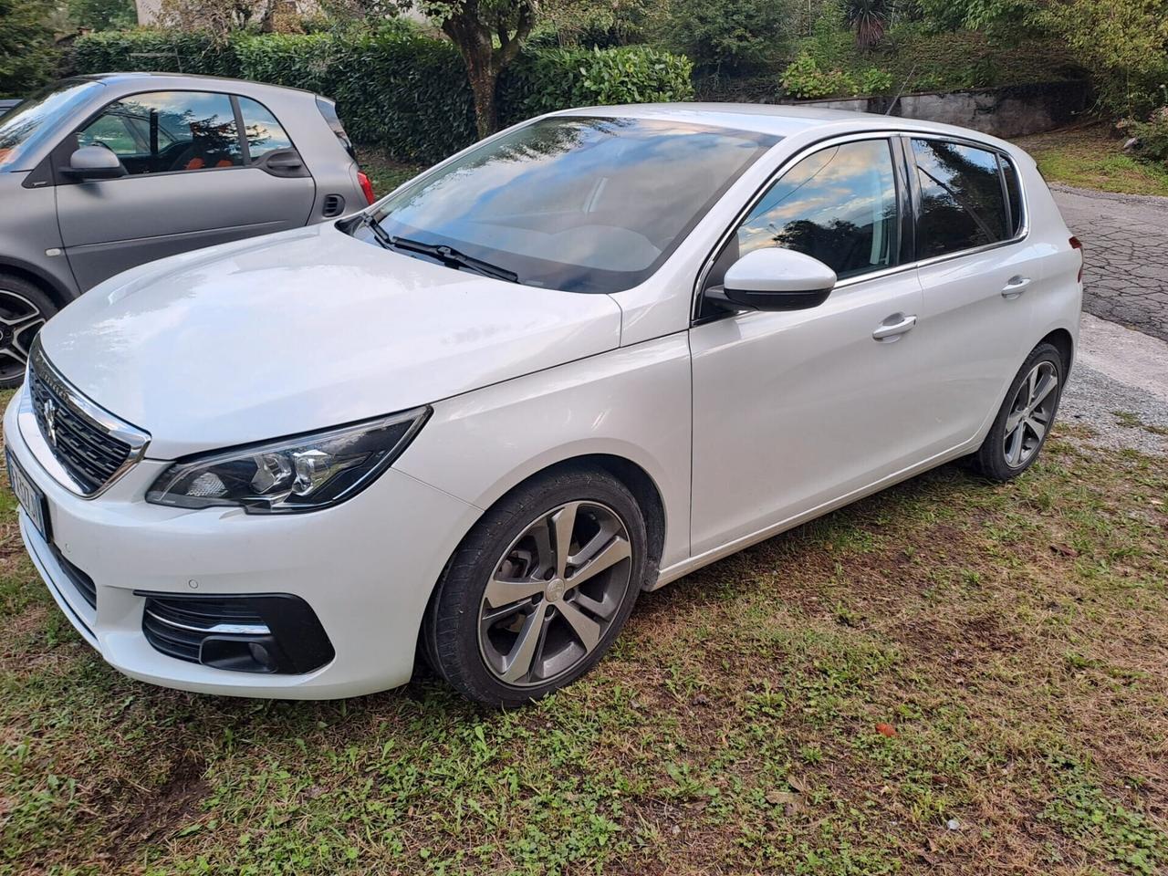 Peugeot 308 BlueHDi 130 S&S Allure