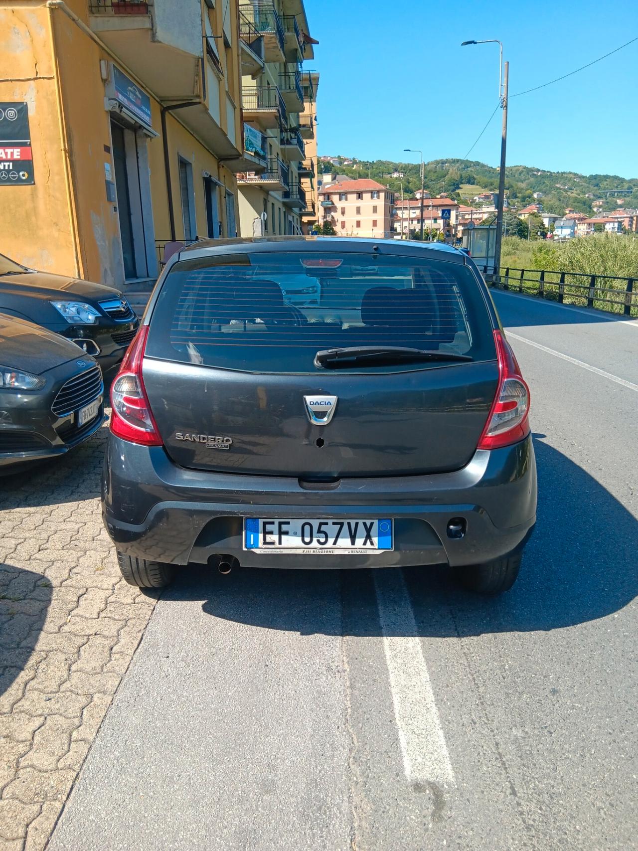 Dacia Sandero 1.2 16V Lauréate