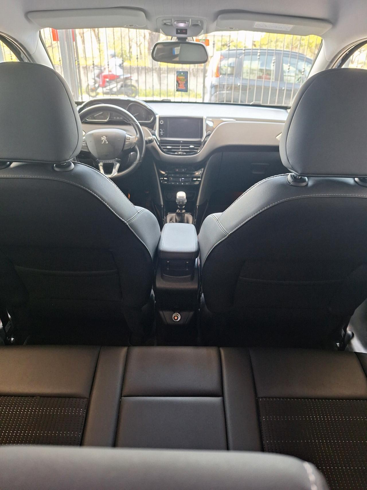 Peugeot 2008 BlueHDi 100 Allure