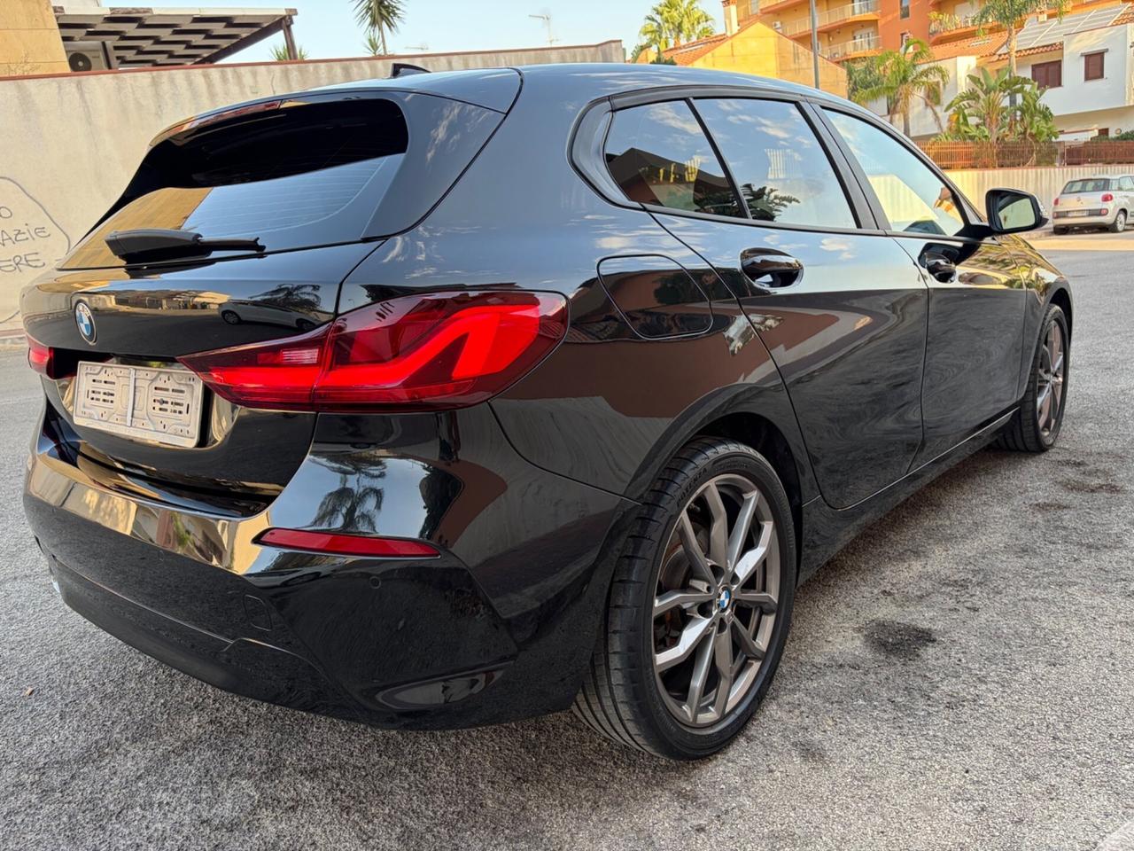 Bmw 116 116d sport strafull !!!