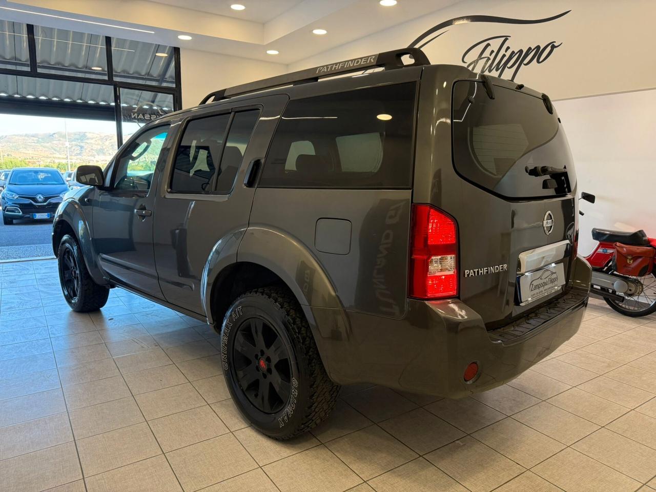 Nissan Pathfinder 2.5 dCi 174cv LE 2006