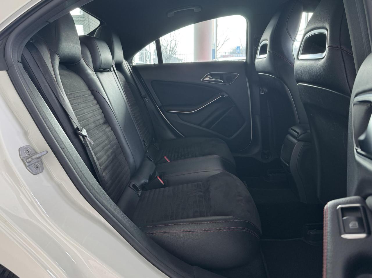 Mercedes CLA 200 cdi Premium AMG