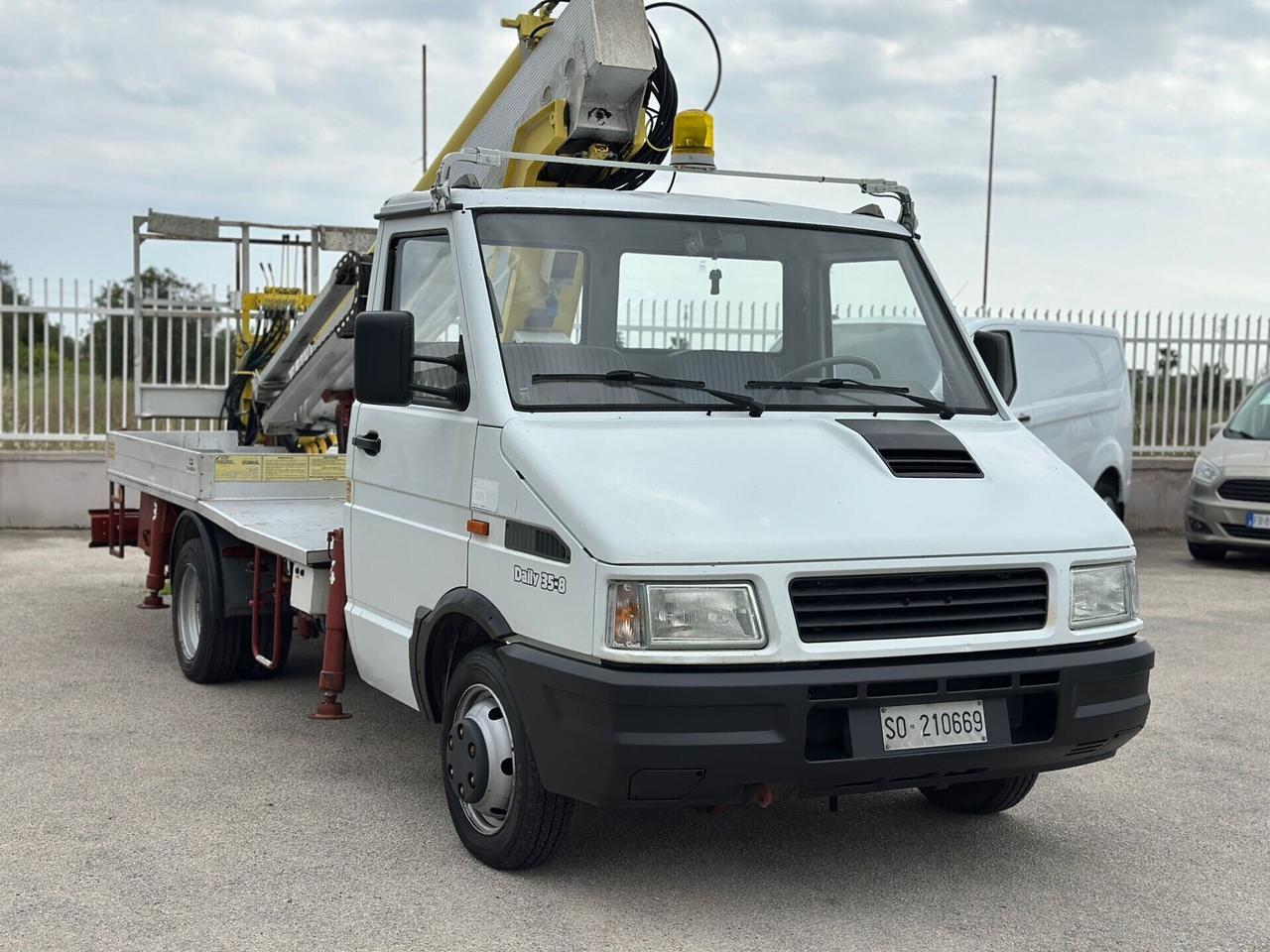 Fiat Daily 35.8 Piattaforma aerea SOLO 12 MILA KM