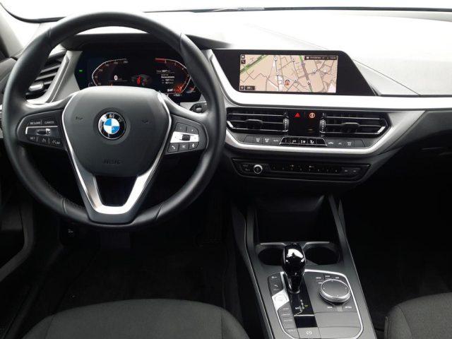 BMW 116 i 5p. Business Advantage Aut.