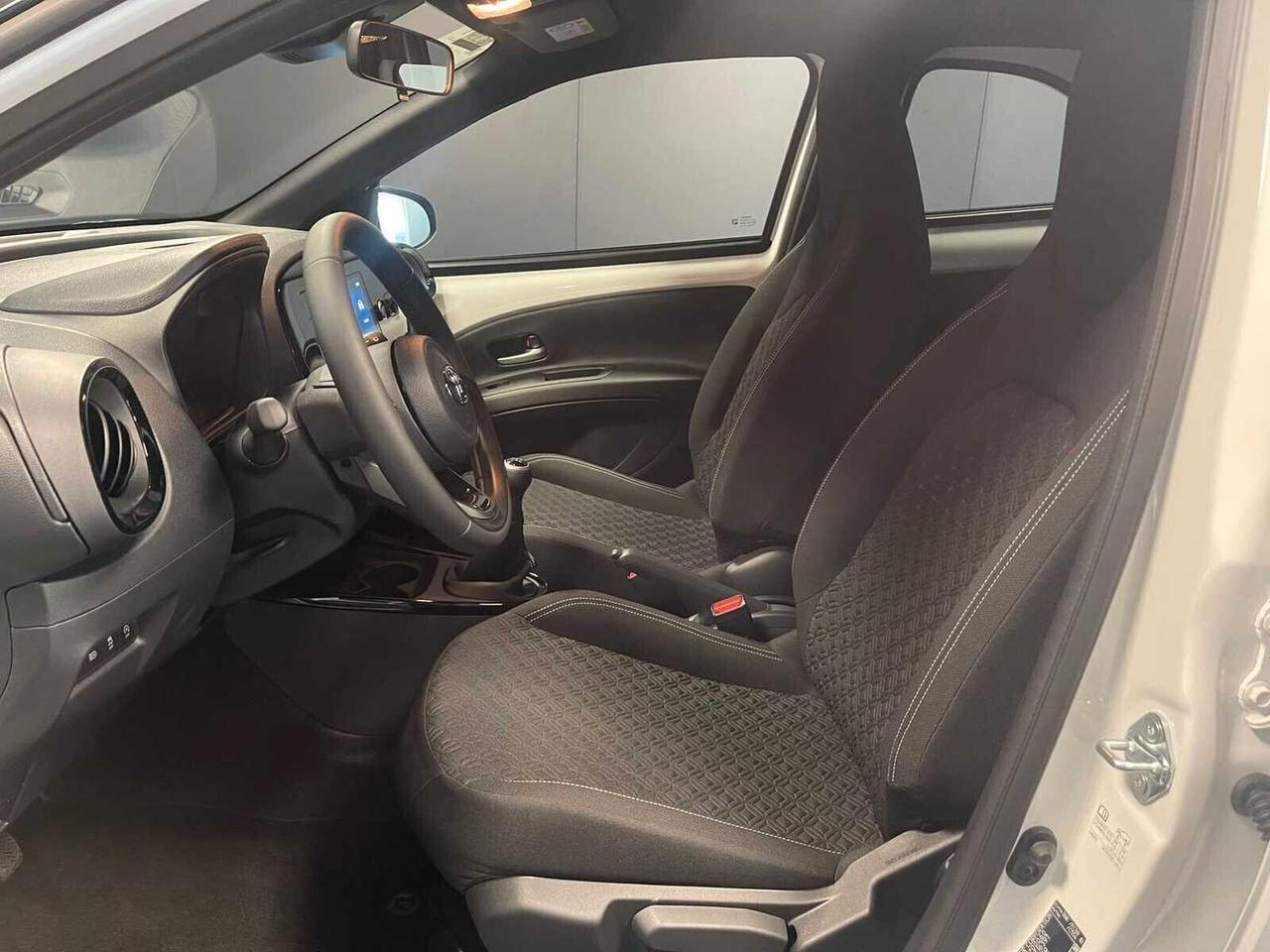 Toyota Aygo X 1.0 VVT-i 72 CV 5 porte Trend