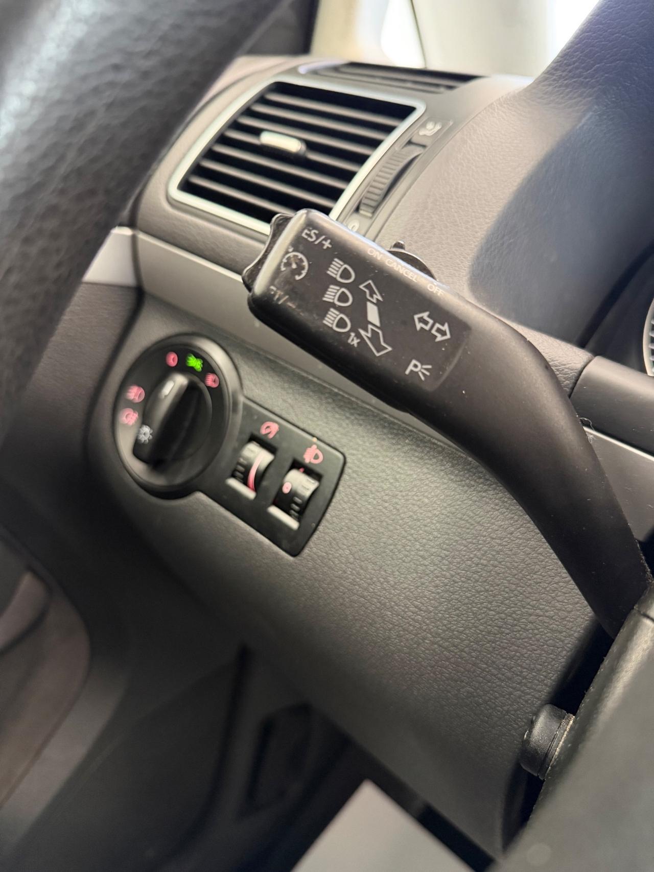 Volkswagen Touran 1.2 tsi bm Comfortline 7 Posti okneopatentati