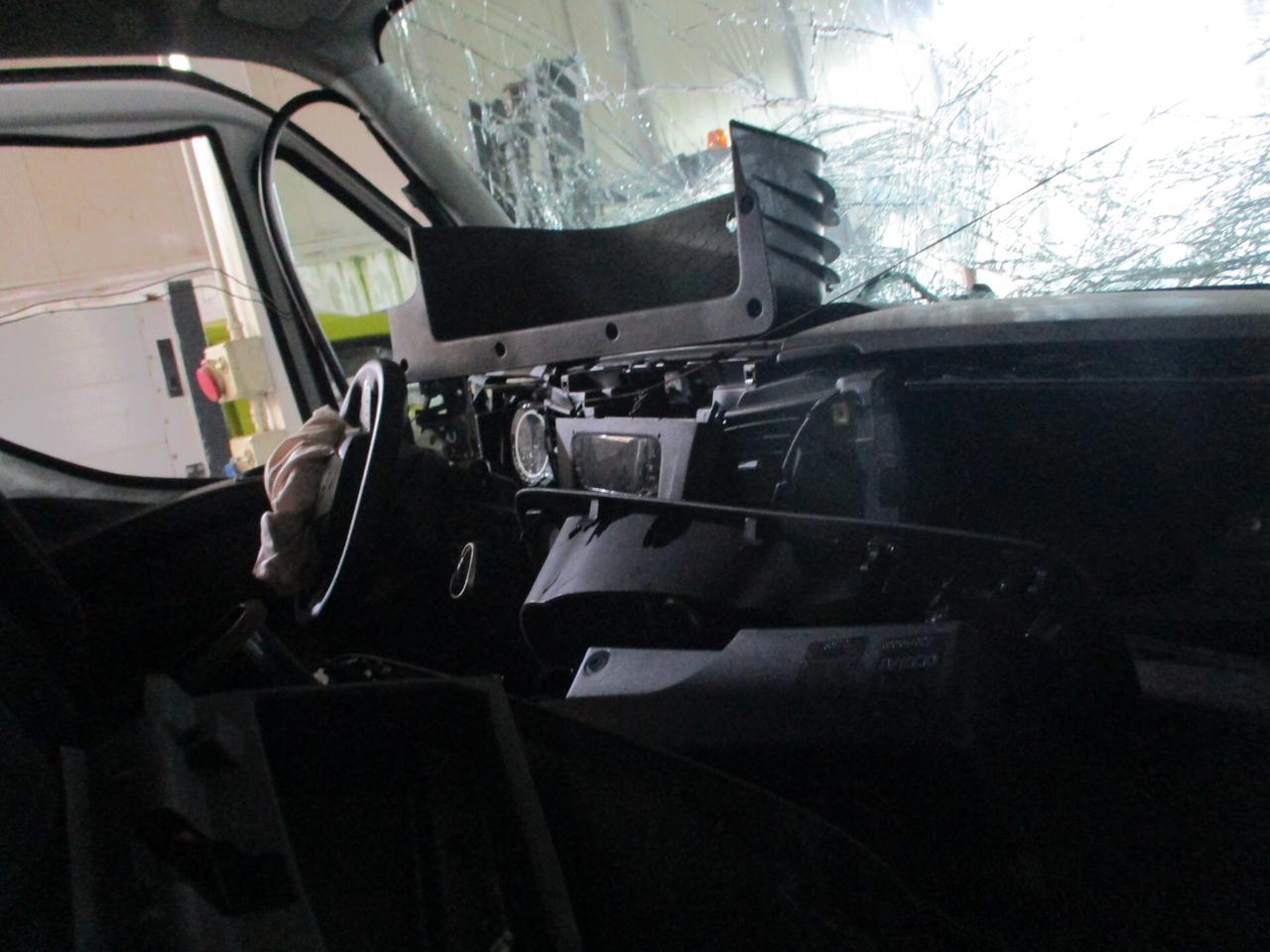 Iveco Daily 35C18 3000 180CV TELAIO P.3750 SINISTRATO