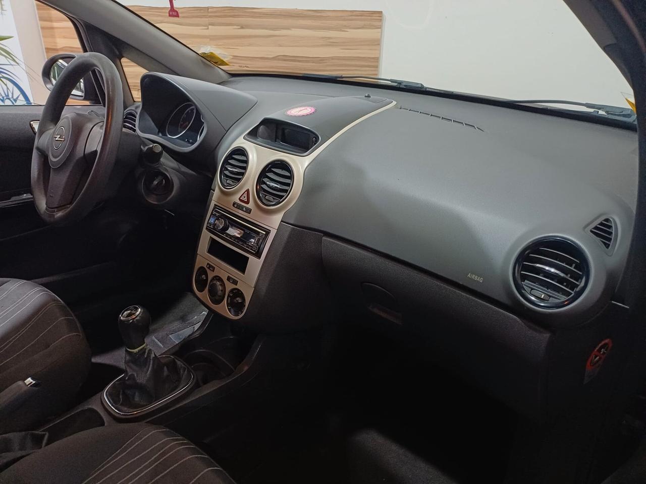 Opel Corsa 1.2 5 porte Benzina - 2007