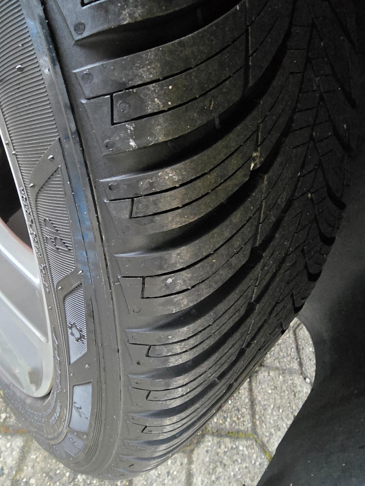 Peugeot 2008 BlueHDi 120 Allure