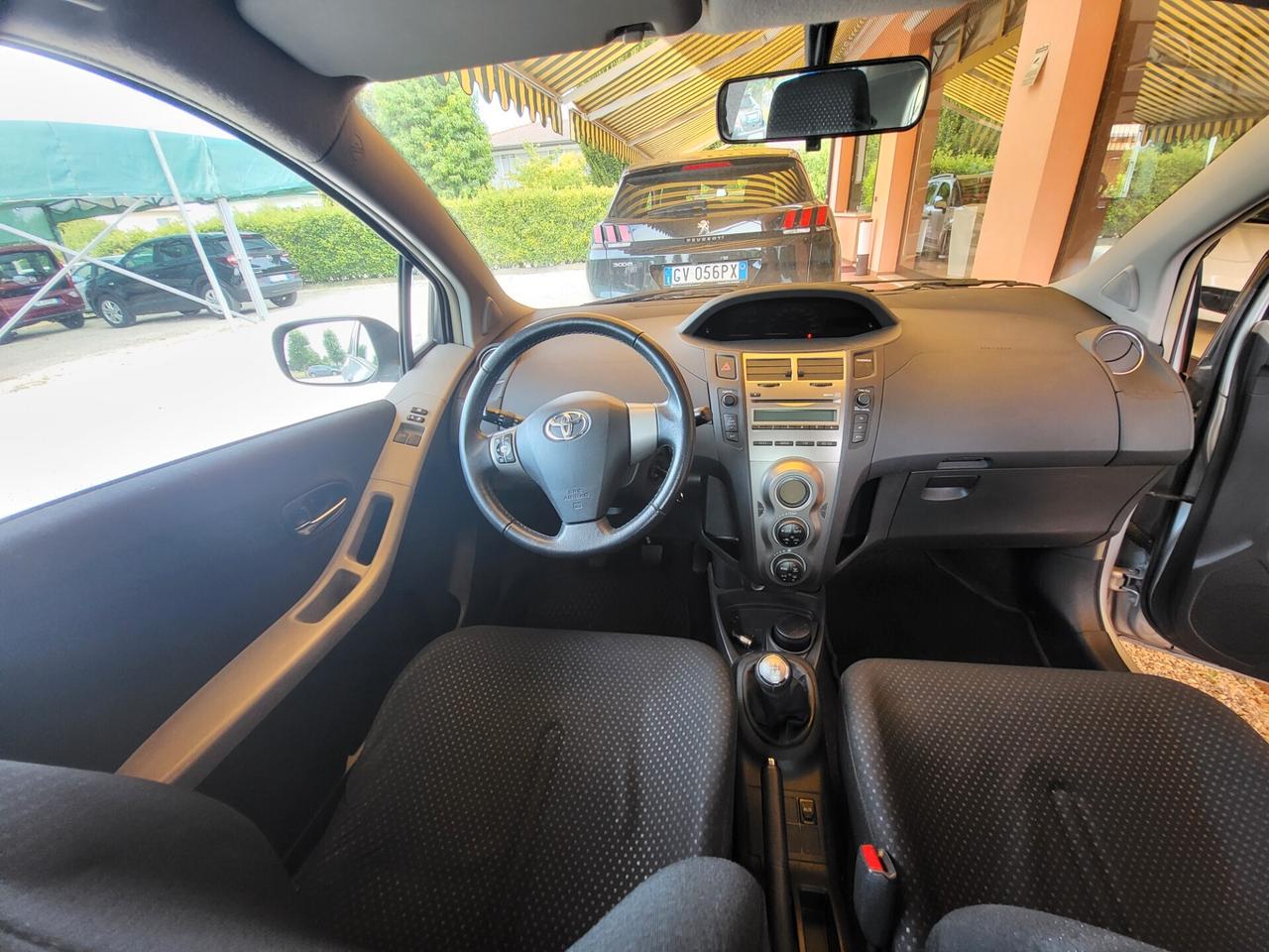 Toyota Yaris 1.0 5 porte