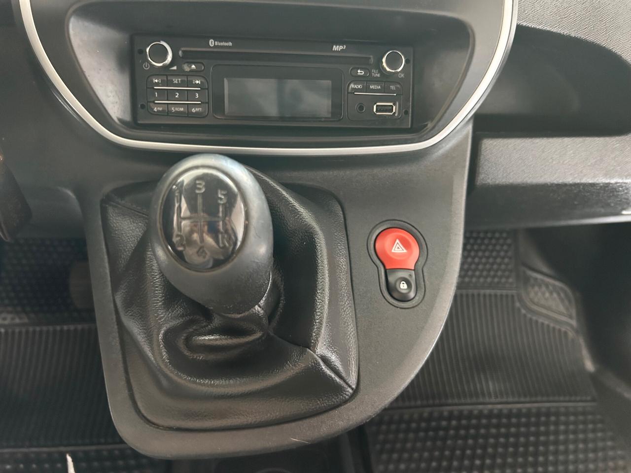 Renault Kangoo 1.5 DCI 75cv EXPRESS – AUTOCARRO (PREZZO + IVA)