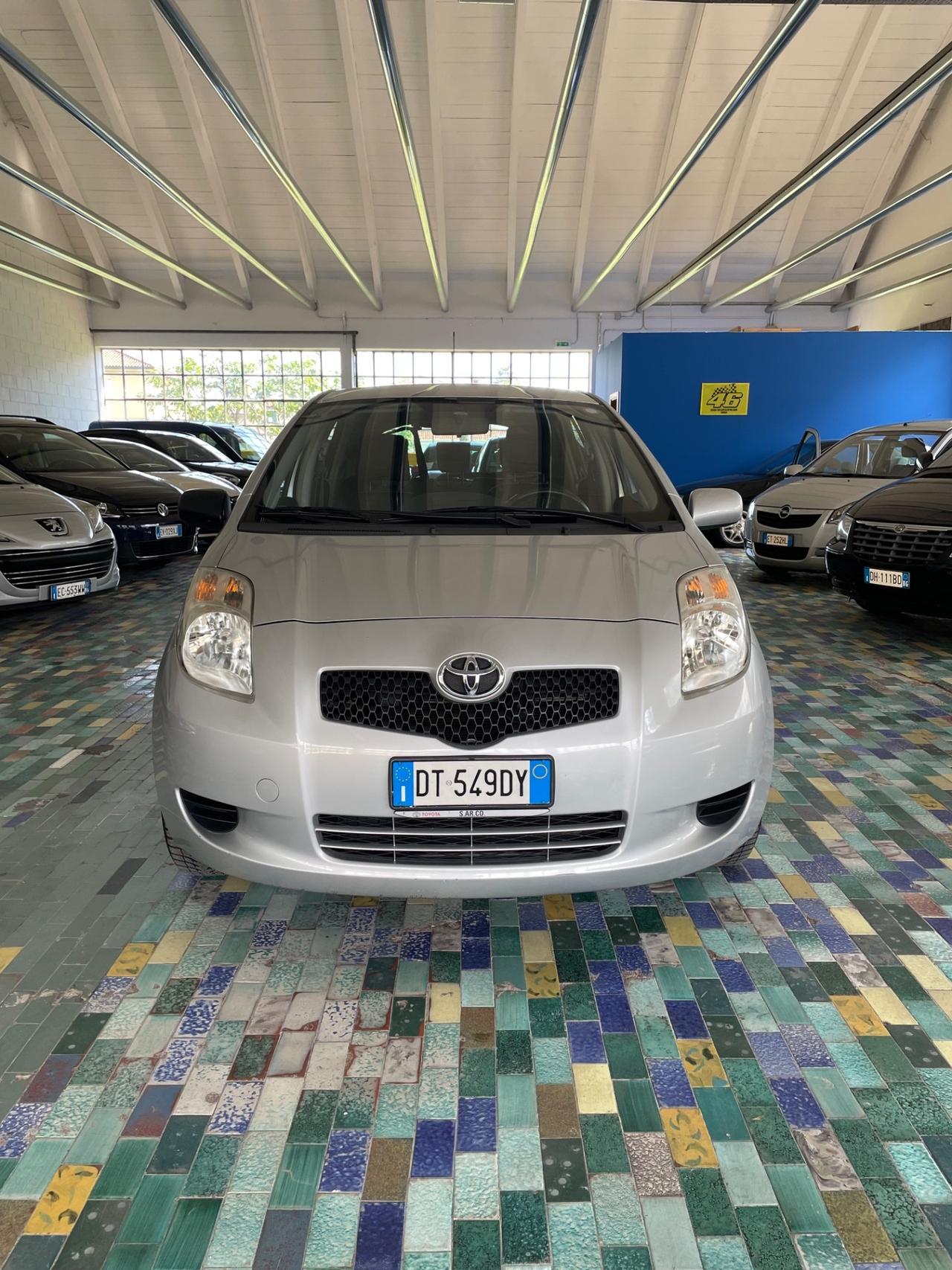 Toyota Yaris 1.0 5 porte TAGLIANDI CERTIFICATI