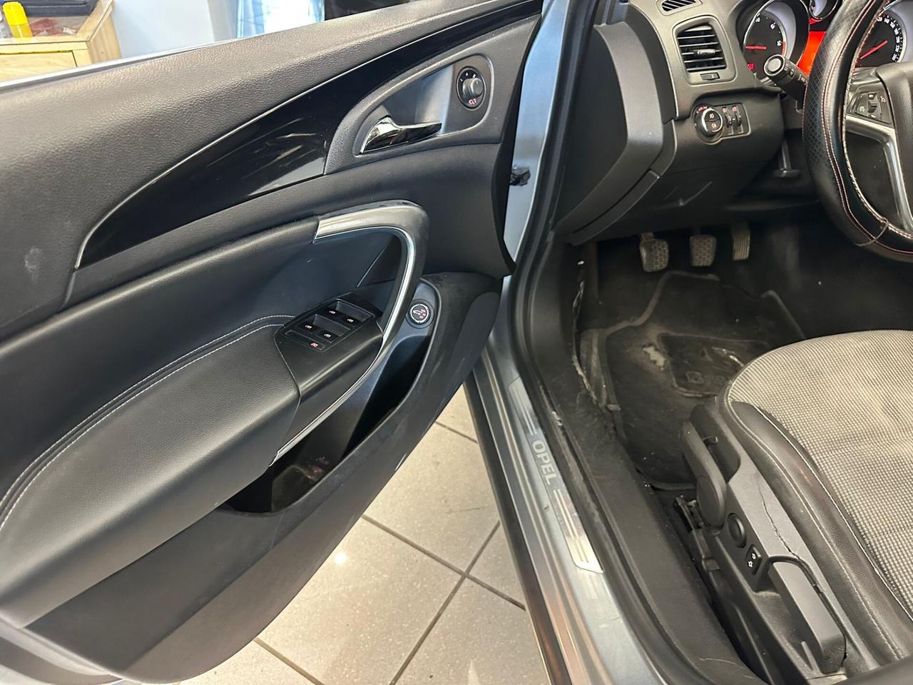 Opel Insignia 2.0 CDTI Sports Tourer Cosmo