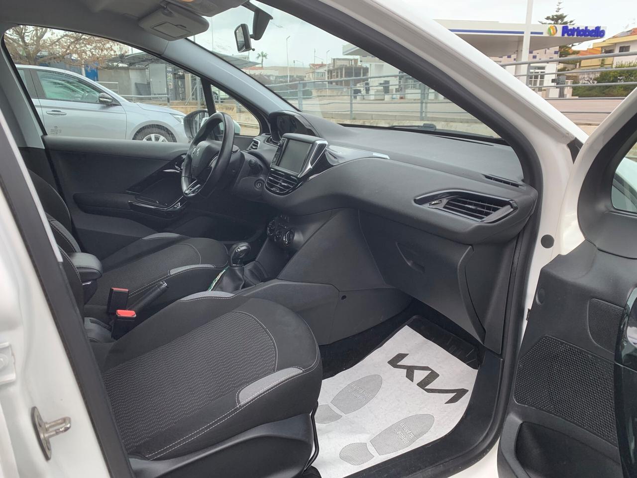 Peugeot 208 1.4 HDi 68 CV 5 porte