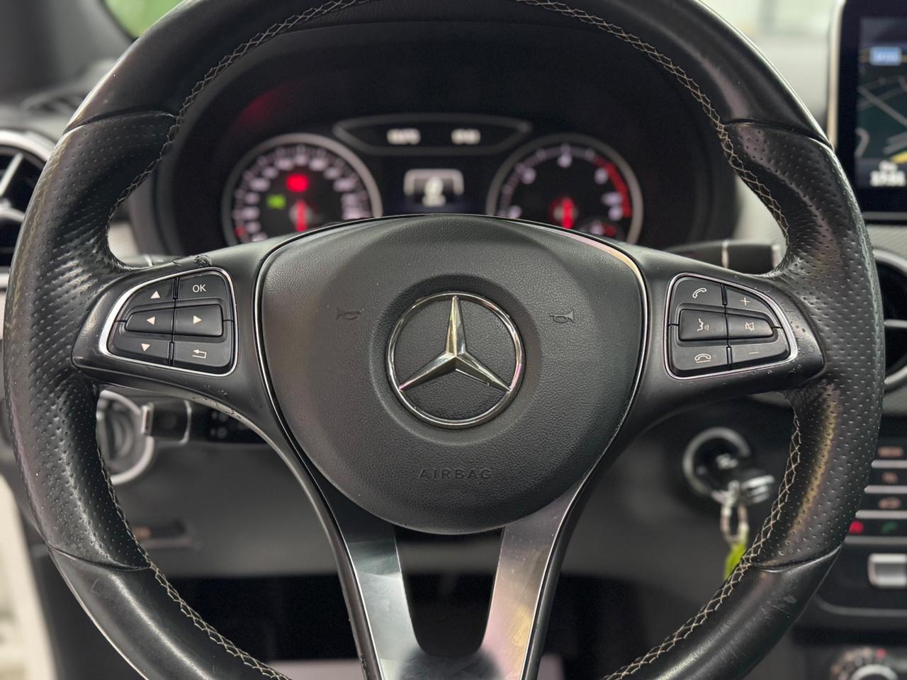 Mercedes-benz B 180d Automatic Premium AMG Iper Full