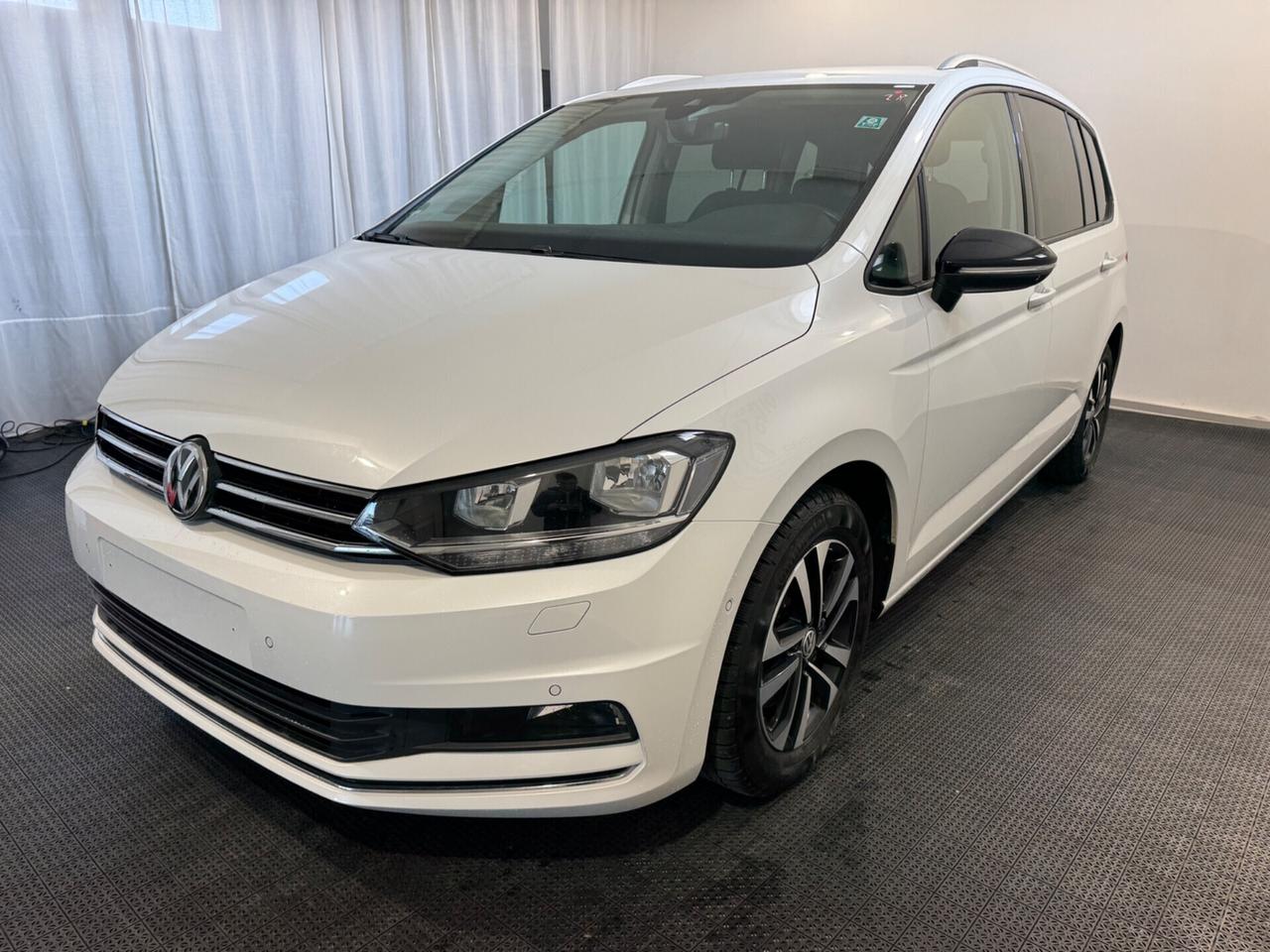 Volkswagen Touran 2.0 TDI 150 CV SCR DSG Executive 7 POSTI !!