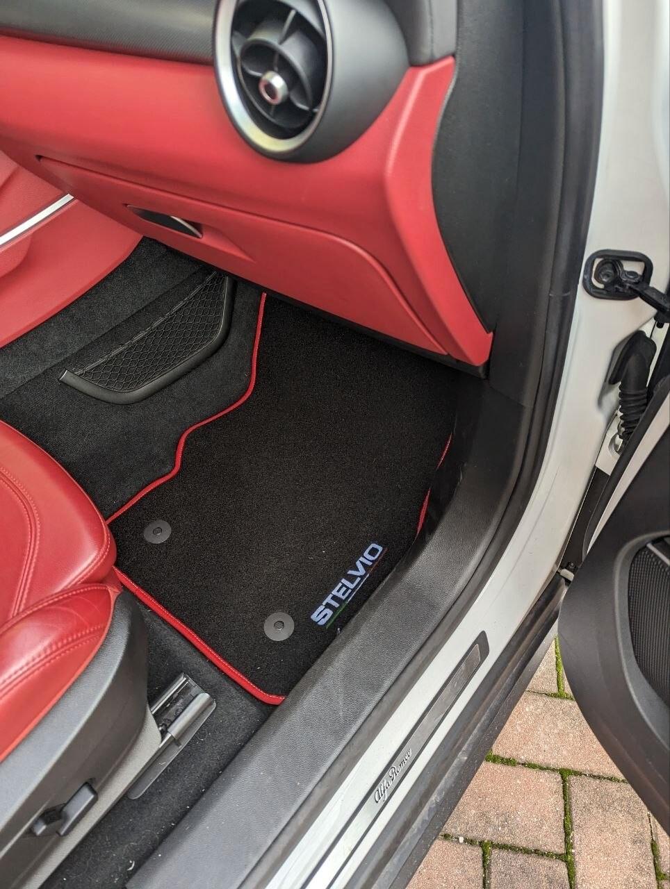 Alfa Romeo Stelvio 2.2 Turbodiesel 210 CV AT8 Q4 Ti