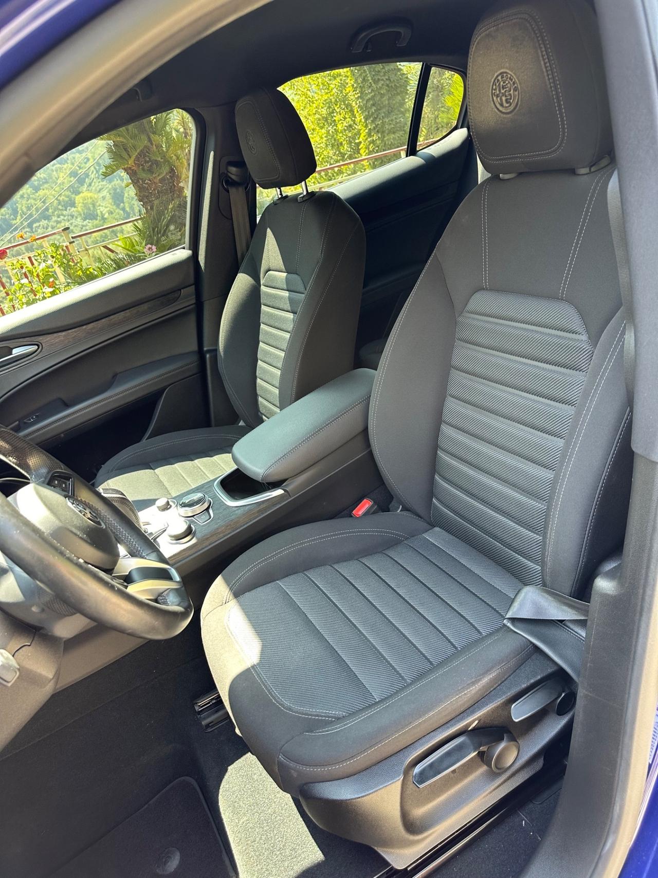 Alfa Romeo Stelvio 2.2 Turbodiesel 190 CV AT8 Q4 Business