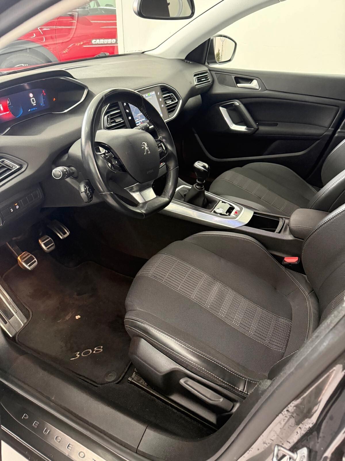 Peugeot 308 BlueHDi 130 S&S SW Allure