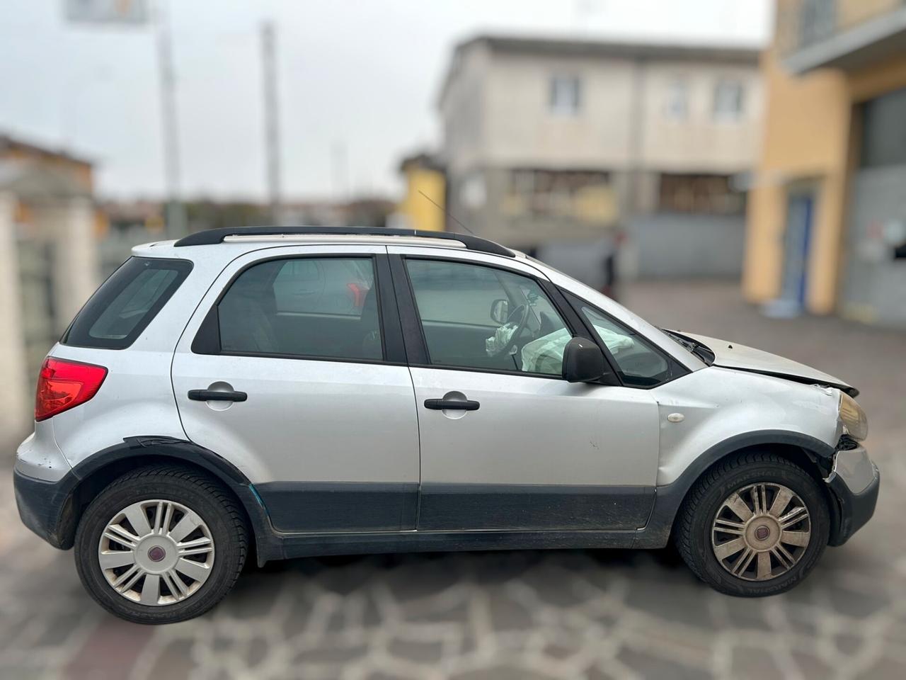 Fiat Sedici 1.6 16v 4x2 120cv - ANCHE PER NEOPATENTATI