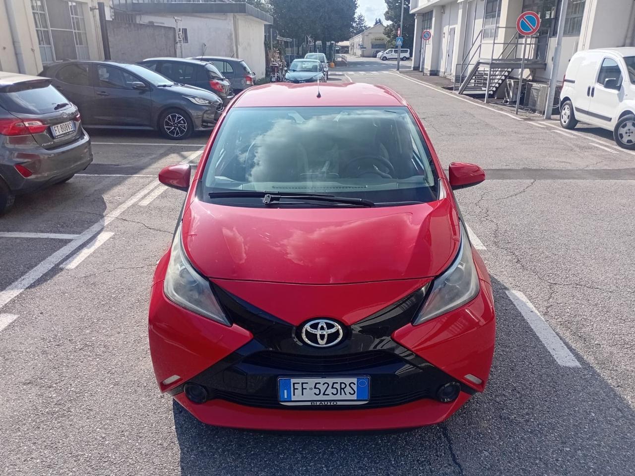 Toyota Aygo 1.0 VVT-i 69 CV 5 porte 11/2016