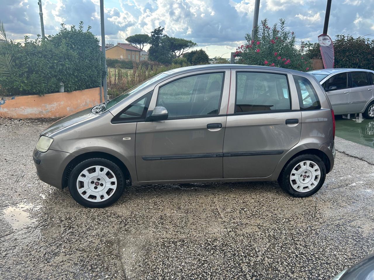 Fiat Idea 1.4 Active PLUS