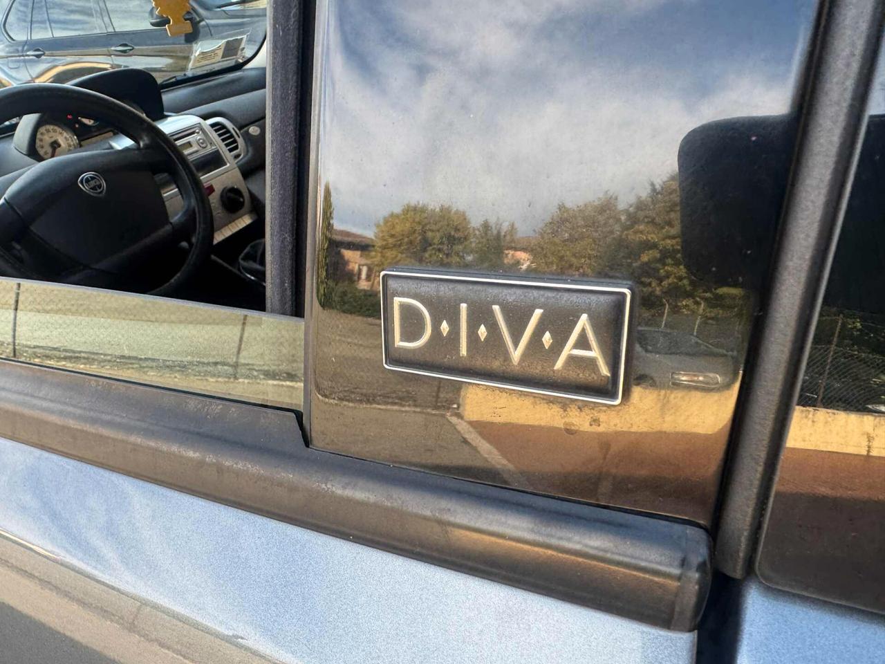 Lancia Ypsilon 1.3 DIESEL 75 CV Diva 139.000 KM