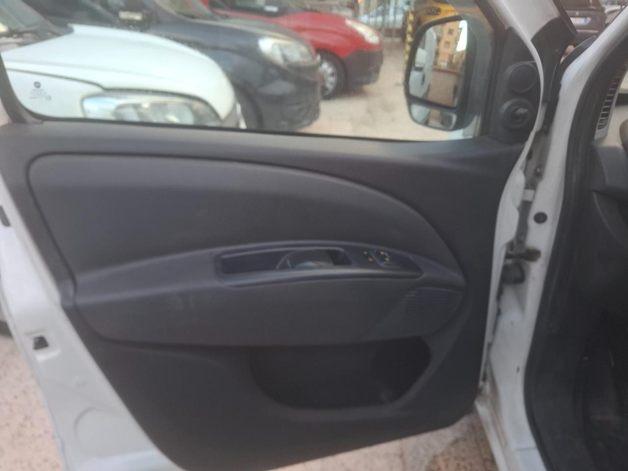 FIAT Doblo Doblò 1.6 MJT PC-TN Cargo Lamie