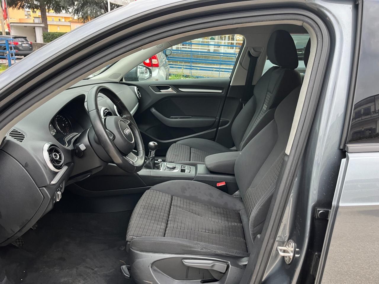 Audi A3 SPB 1.6 TDI 105 CV CR Ambition