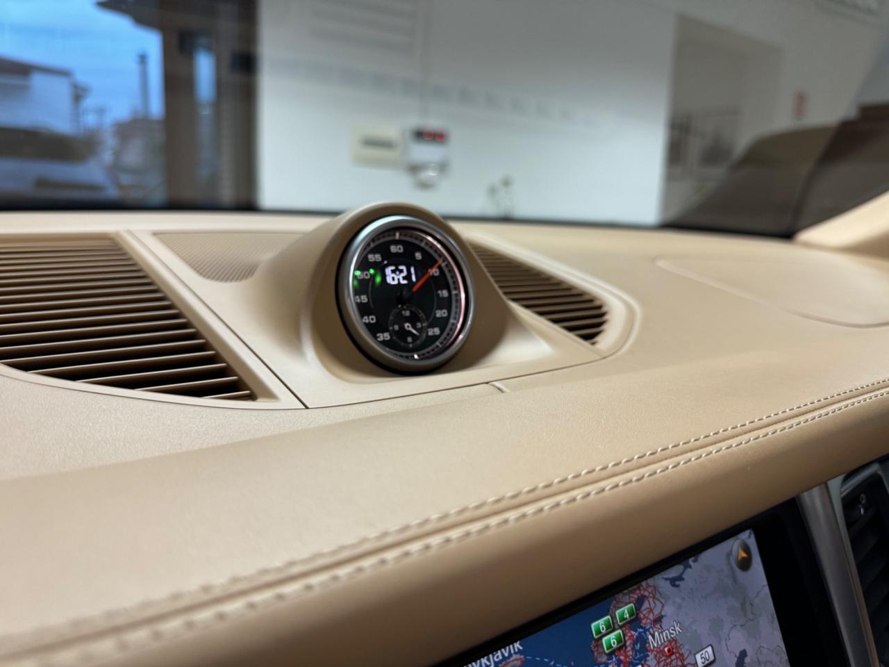 Porsche Macan 3.0 S Diesel TETTO