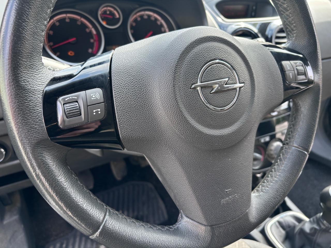 Opel Corsa 1.2 85CV 3 porte GPL-TECH b-color