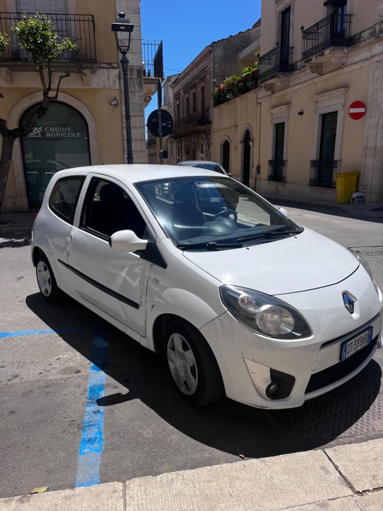 Renault twingo 1.2 benzina 2009 neopatentati