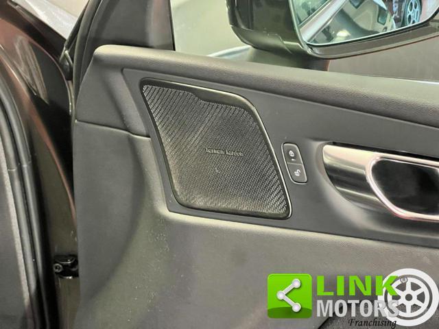 VOLVO XC60 B4 (d) Geartronic Momentum Pro