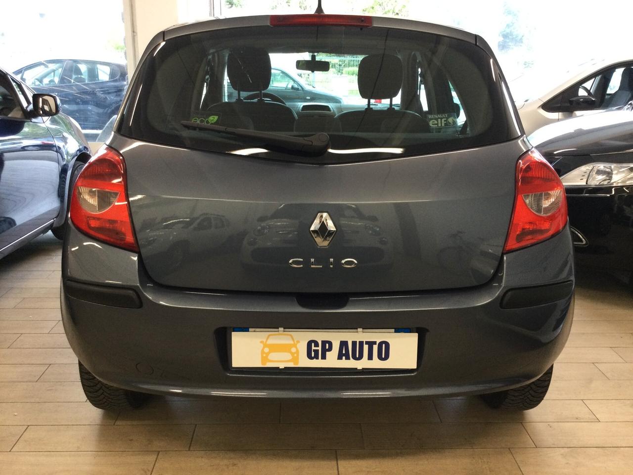 Renault Clio 1.2 16V 5 porte Natural Power