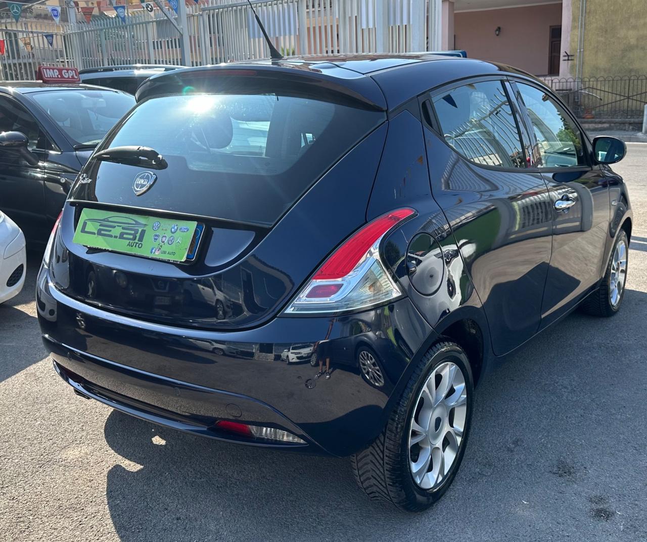 Lancia Ypsilon 1.2 BENZ. 69 CV 5 porte Silver 2016