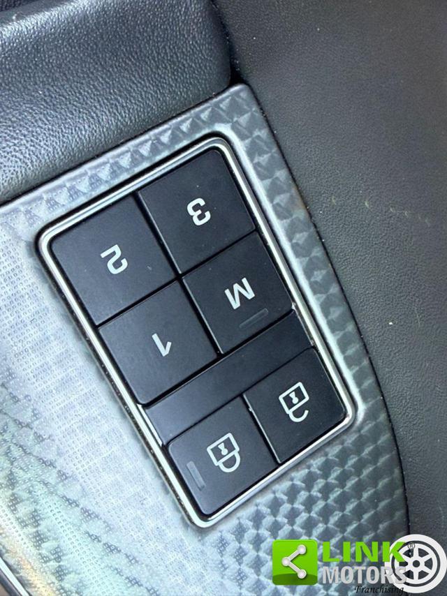 LAND ROVER Range Rover Sport 3.0D l6 300 CV HSE IVA EASPOSTA