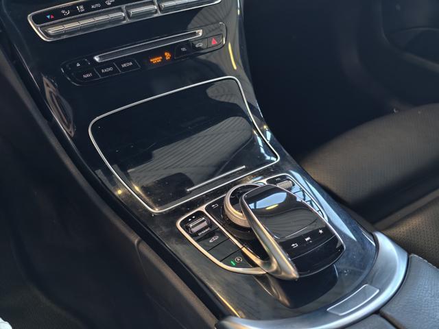 MERCEDES-BENZ C 220 d 4Matic Auto Premium