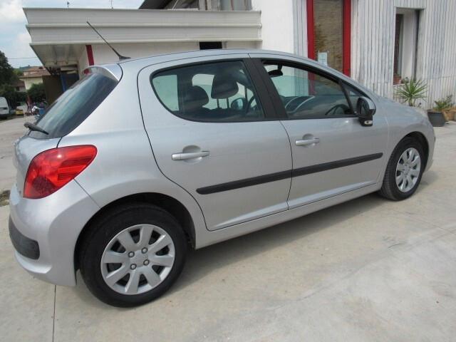 Peugeot 207 1.4 8V 75CV 5p. X Line ECO GPL NEOPATENTATI