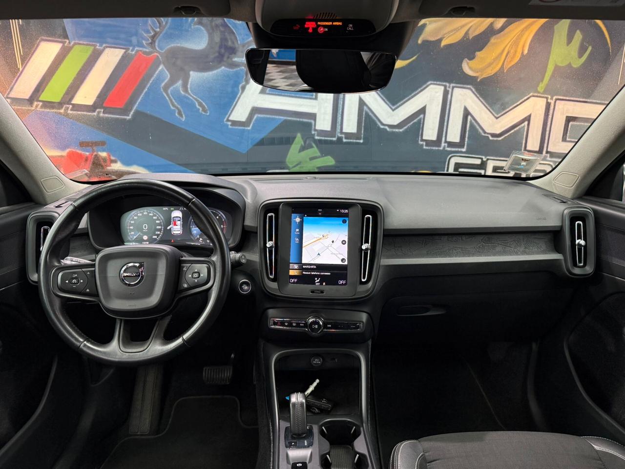 Volvo XC40 D3 AWD Geartronic R-DESING (137)