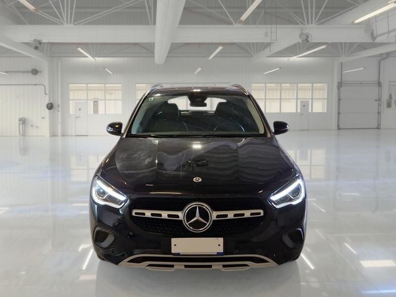 MERCEDES-BENZ GLA 200 d Automatic Business Extra