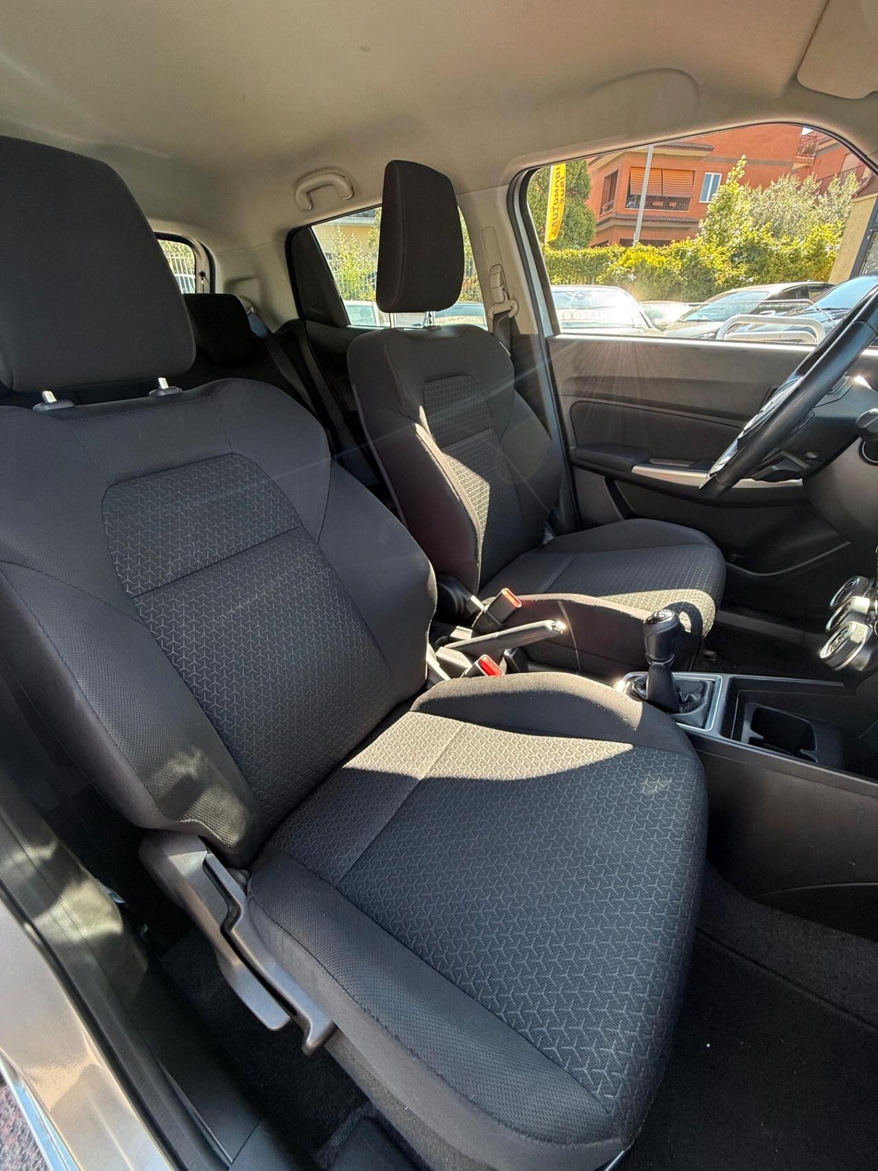 Suzuki Swift Hybrid *Splendido Stato