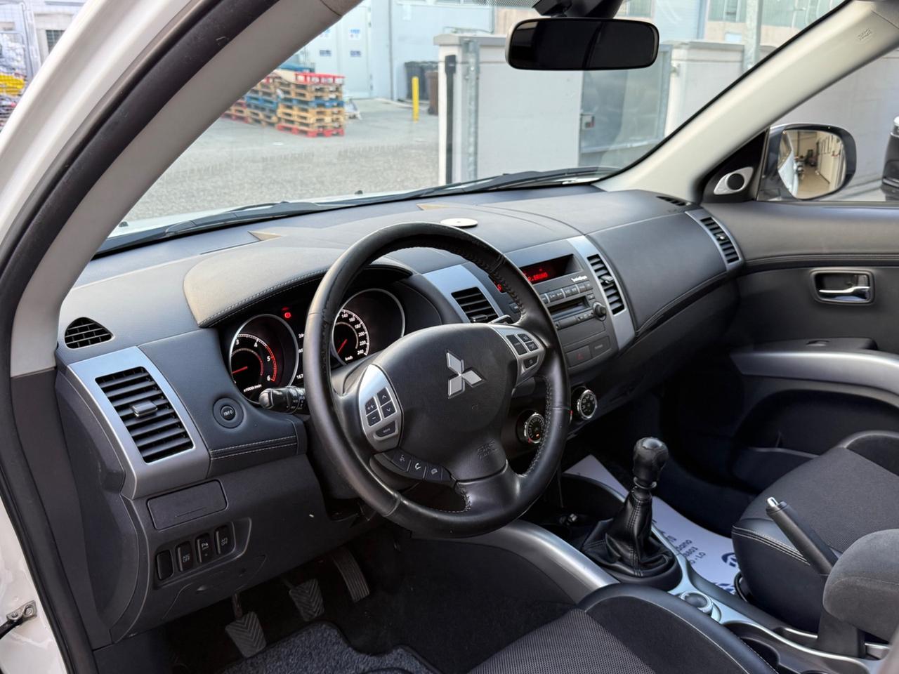 Mitsubishi Outlander 2.2 DI-D Instyle DPF 7 p.ti