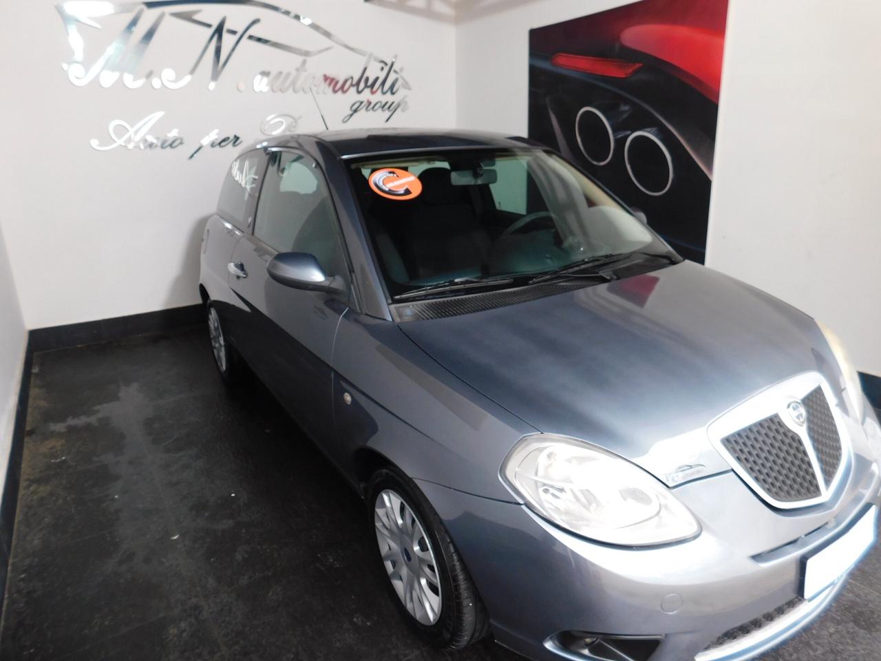 Lancia Ypsilon 1.2 Argento