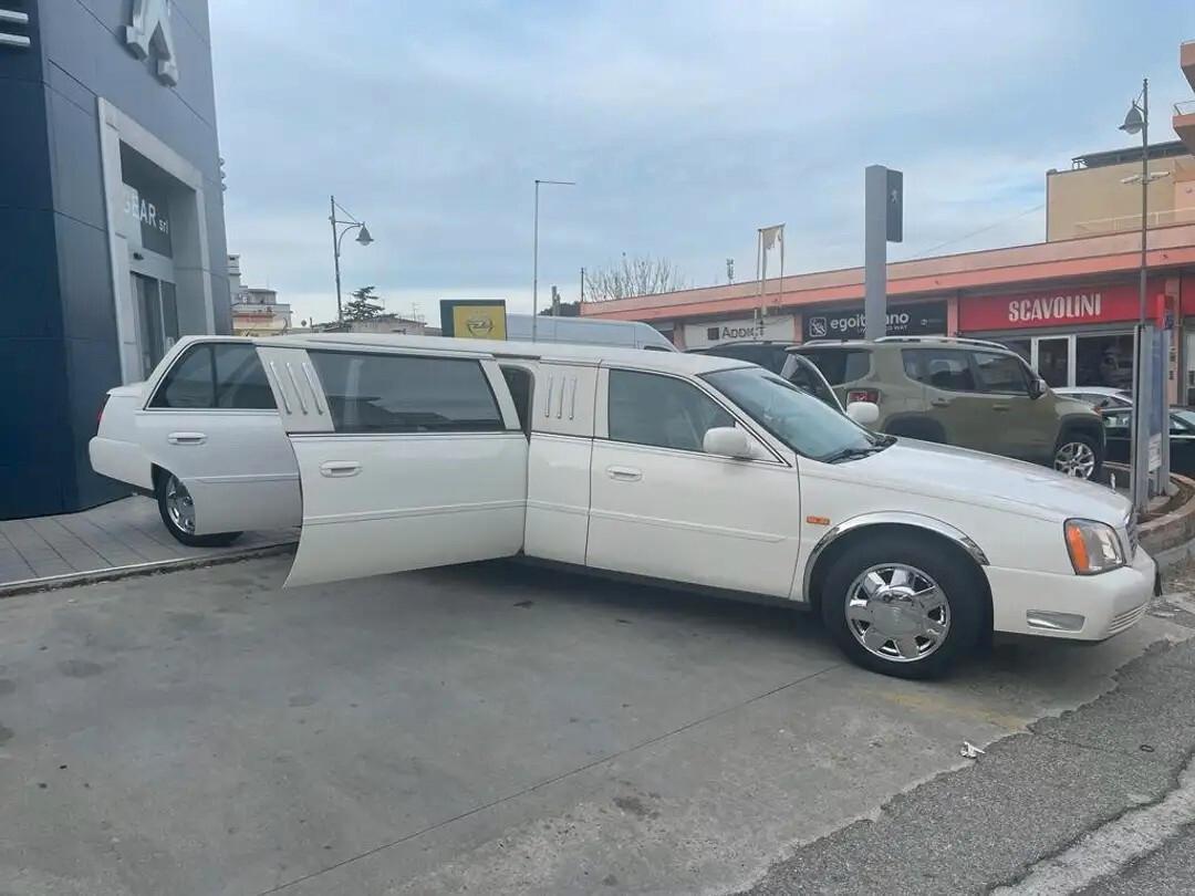Cadillac Deville Sedan Stretch Limousine