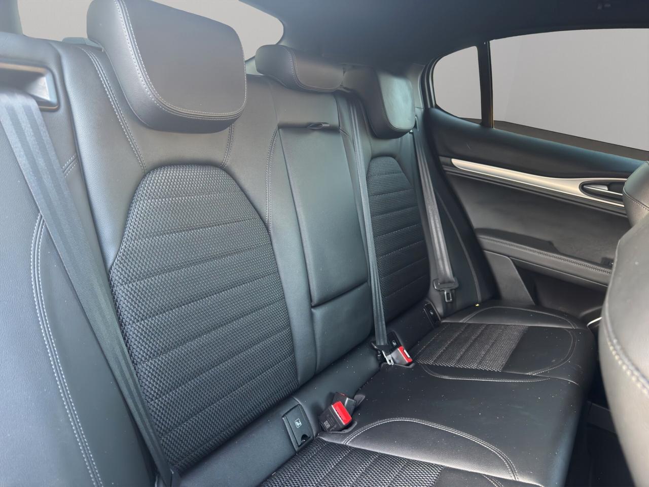 Alfa Romeo Stelvio 2.2 Turbodiesel 190 CV AT8 Q4 Sprint
