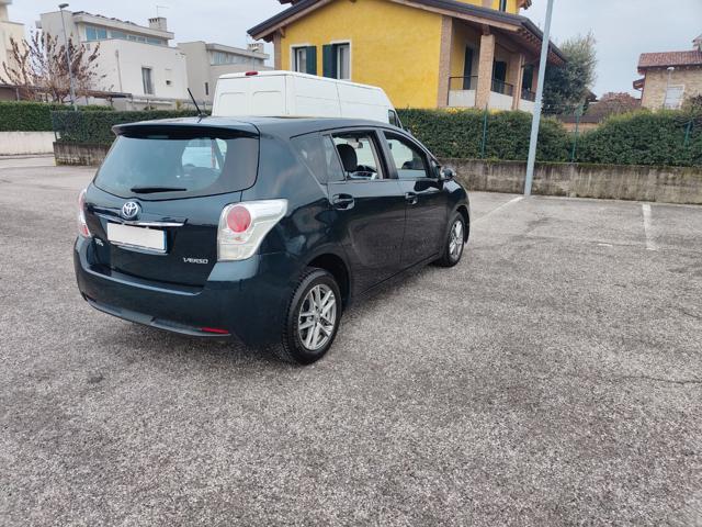 TOYOTA Verso 1.6 D-4D ( TAGLAINADI TOYOTA )