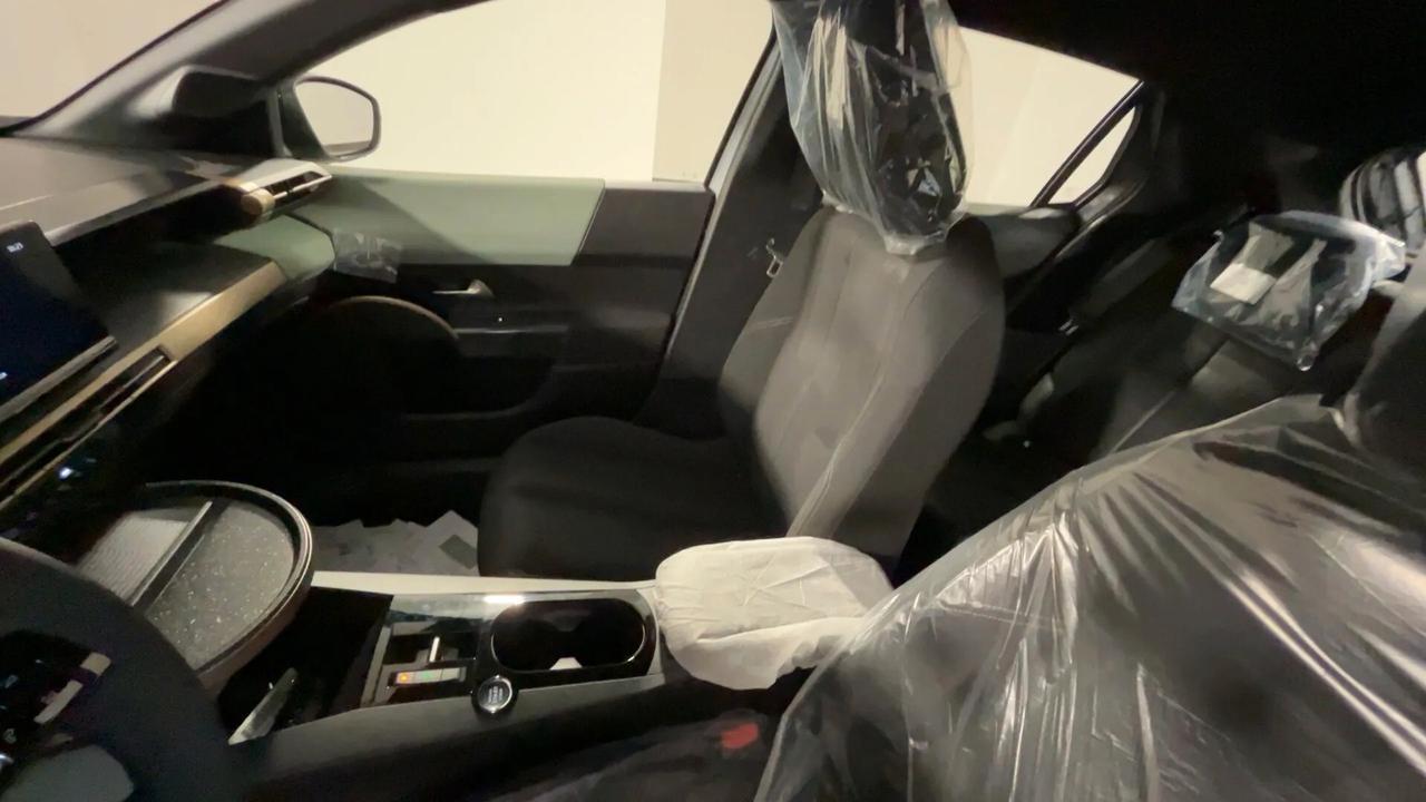 Lancia Ypsilon Hybrid e-DCT